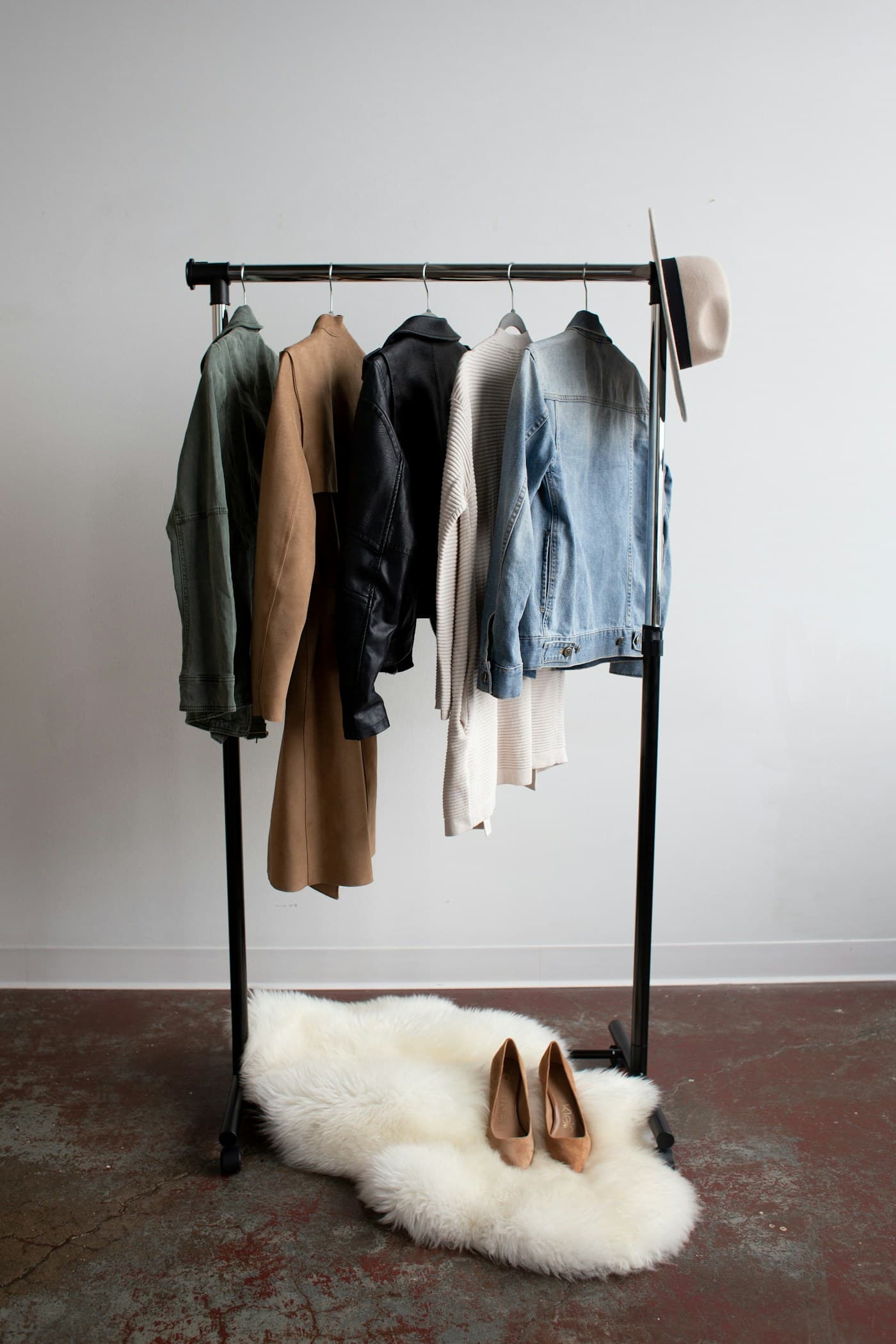 Hanging Form · Ghost Mannequin Series — frame 4